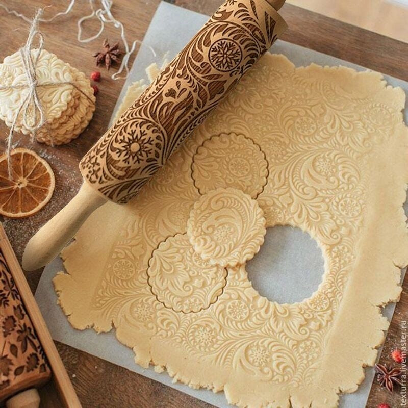Wooden Rolling Pin with Christmas Design | Handmade Beechwood
