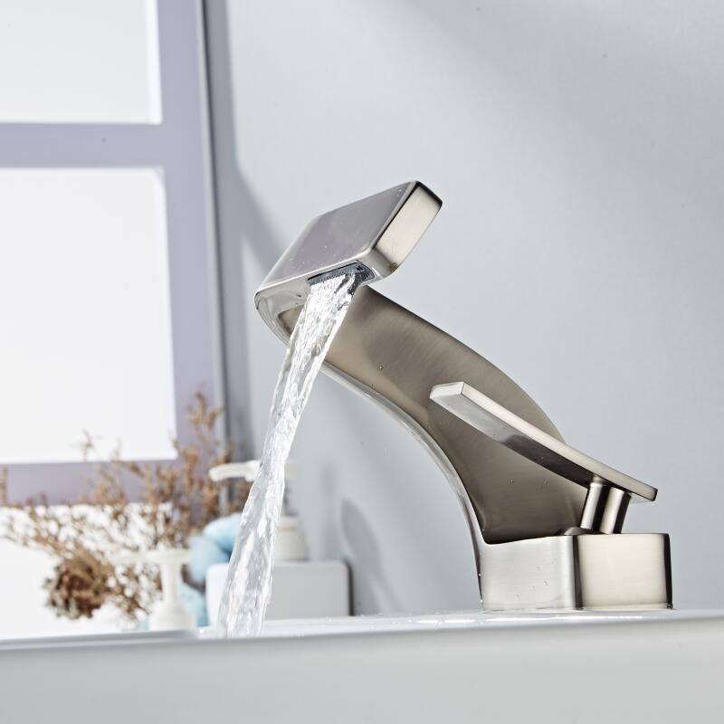 Contemporary Kitchen Tap with Stylish Design