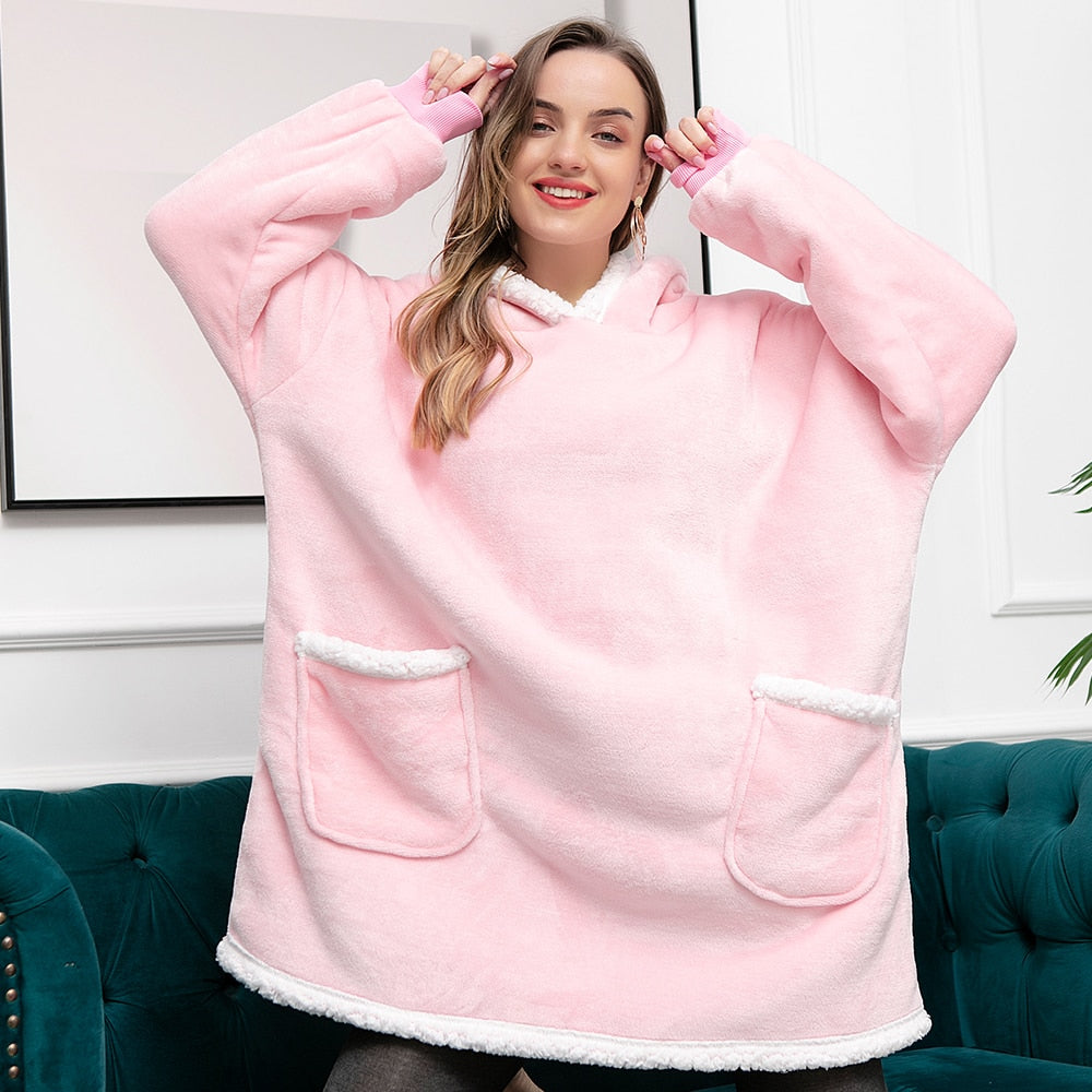 Soft Fleece and Wool Hooded Blanket for Home Comfort and Warmth