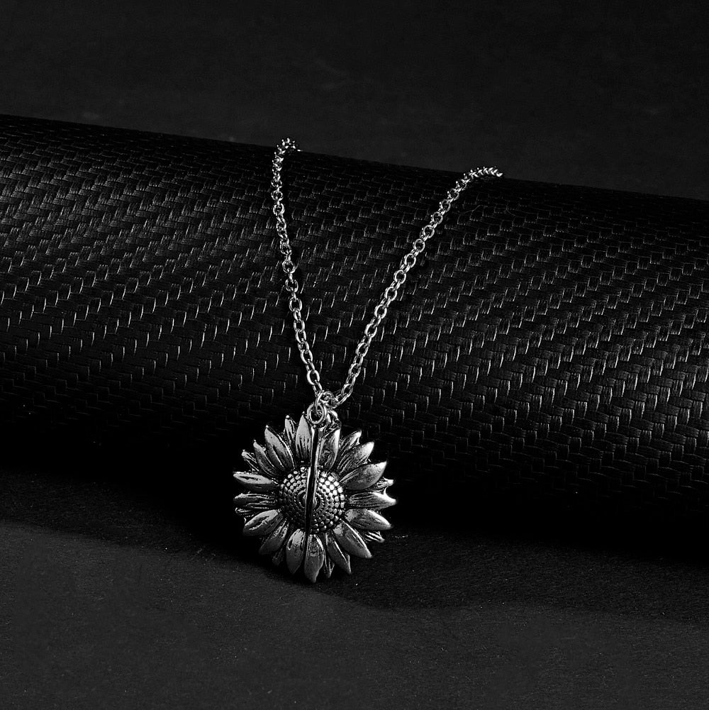 Everlasting Love Pendant | A Heartfelt Connection!