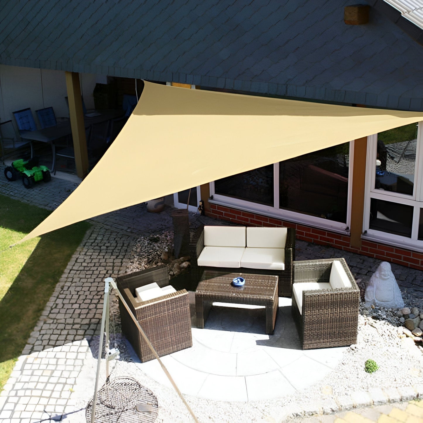 UV Protection Sunshade – Water-Resistant for Balcony, Garden, or Terrace (Triangle or Square)