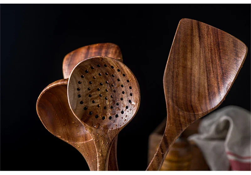 Elegant 7-Piece Kitchen Set in Teak Wood