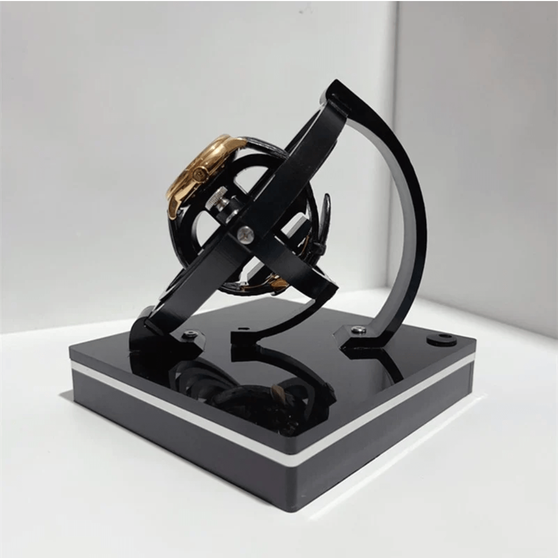 Sophisticated Automatic Watch Winder with Silent Operation