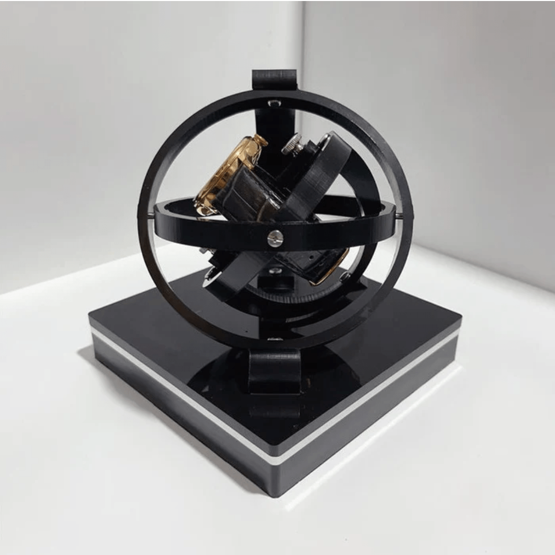 Sophisticated Automatic Watch Winder with Silent Operation