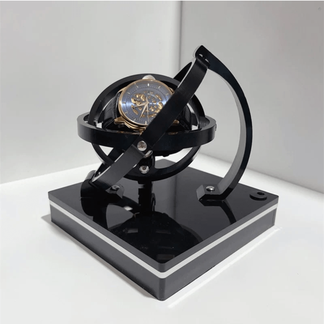 Sophisticated Automatic Watch Winder with Silent Operation