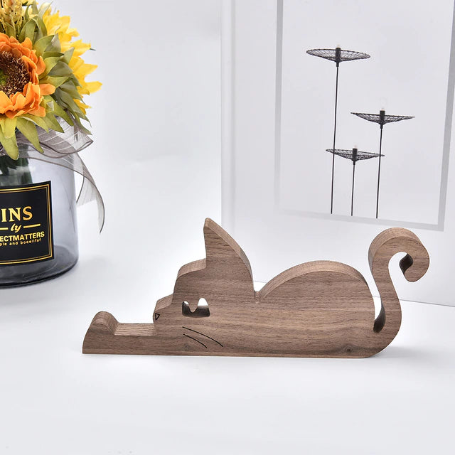 Woodland Cat Haven | A Cozy Touch of Feline Love