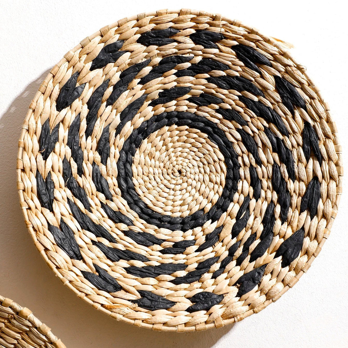 Handcrafted Seagrass Wall Art – Nature's Touch for Your Home