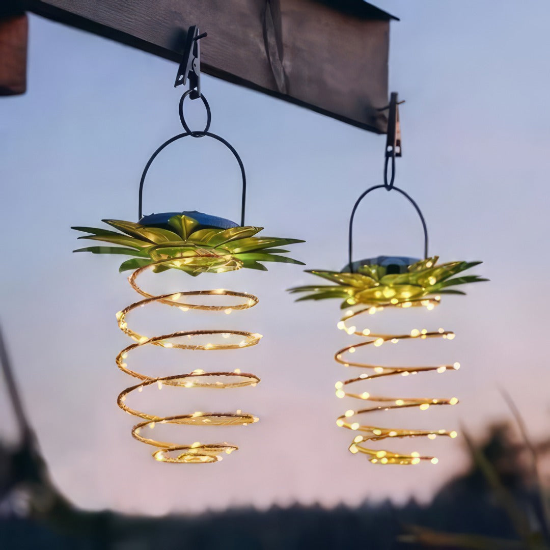 Solar-Powered Pineapple Garden Light for Enchanting Evenings