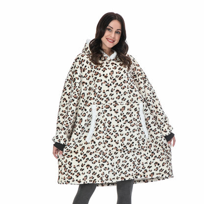 Soft Fleece and Wool Hooded Blanket for Home Comfort and Warmth