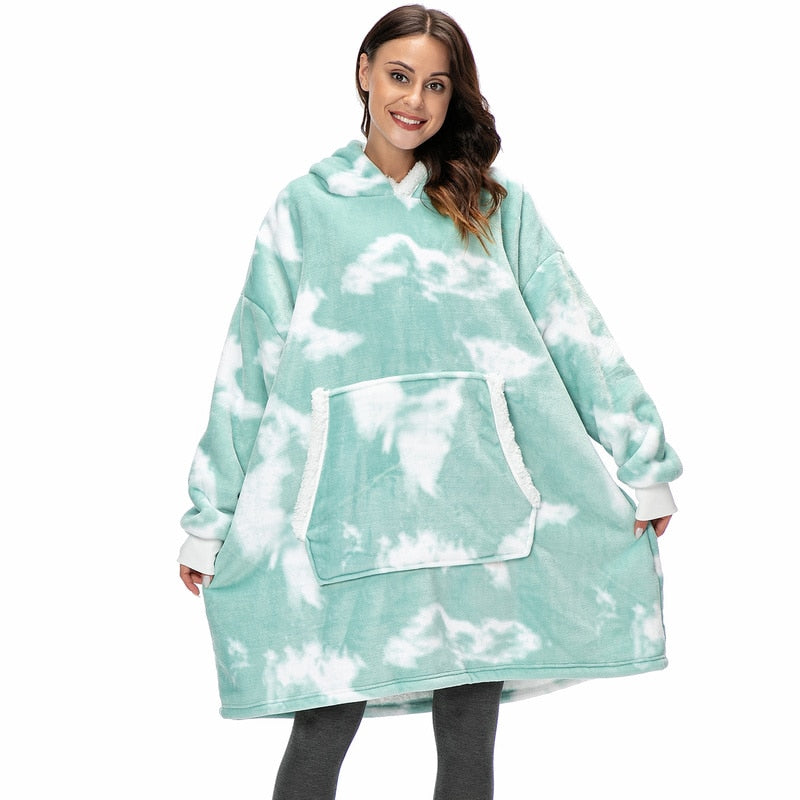 Soft Fleece and Wool Hooded Blanket for Home Comfort and Warmth