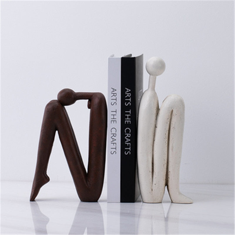 Playful Bookend Design – Distinctive Style for Books and Decor
