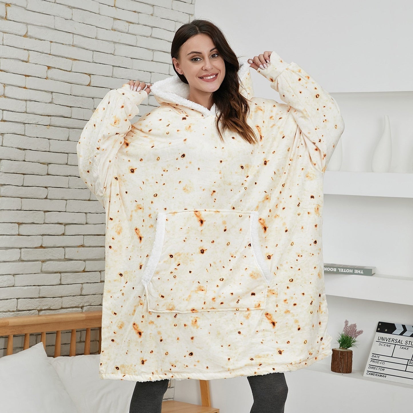 Soft Fleece and Wool Hooded Blanket for Home Comfort and Warmth