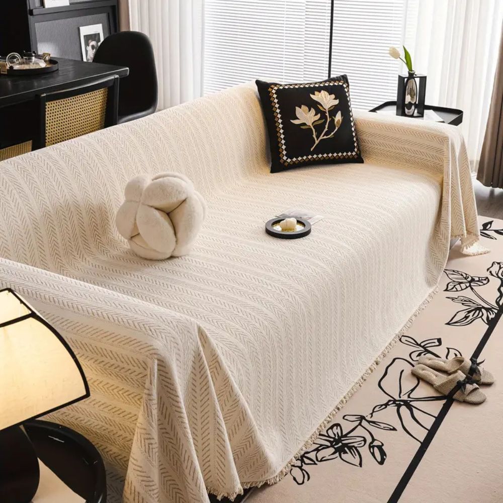 Non-Slip Couch Cover – Durable and Easy to Clean Protector