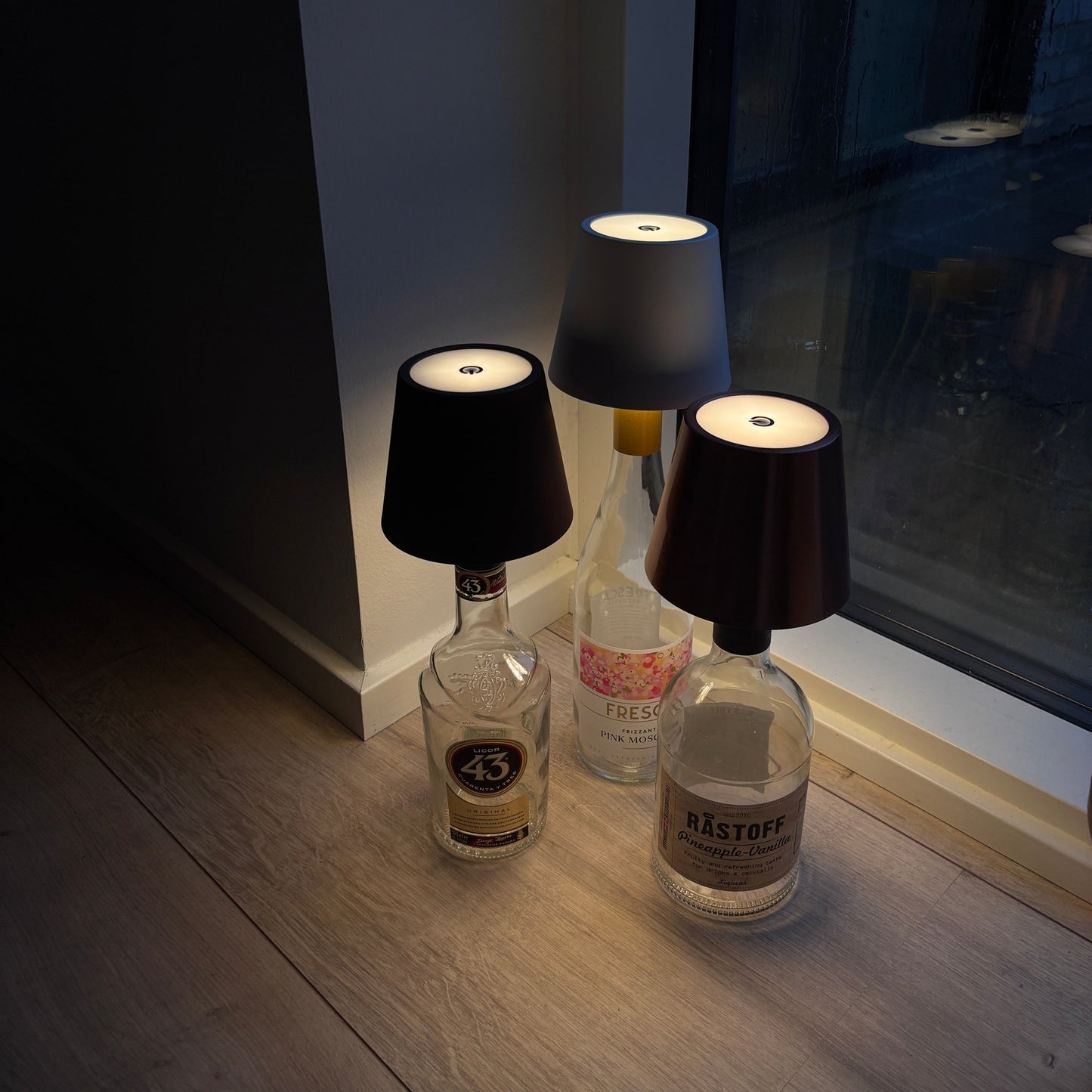 Wireless LED Bottle Light – Illuminate Your Space