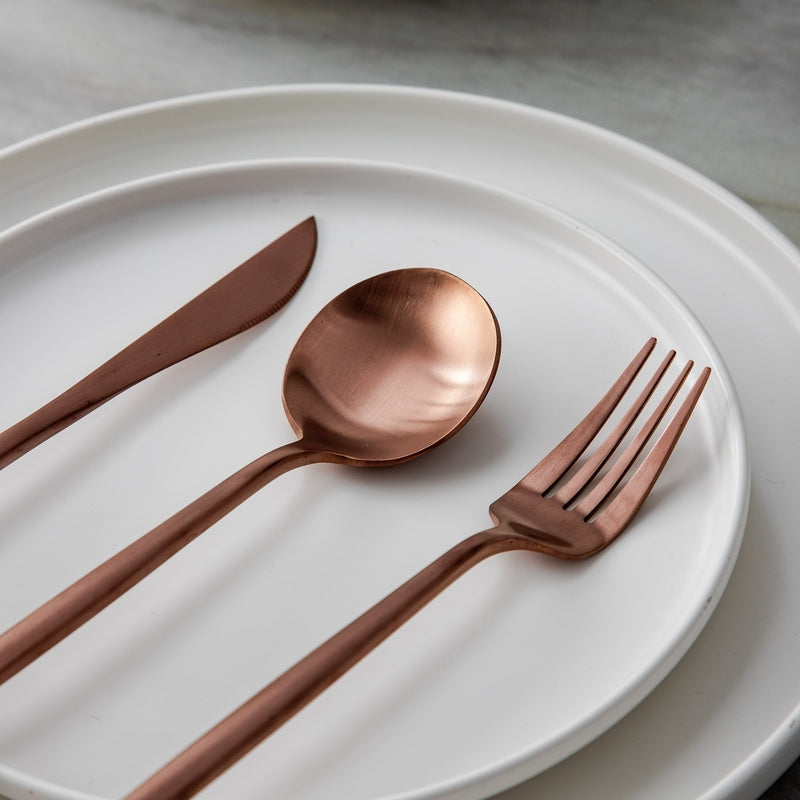 Stainless Steel Cutlery Set – Simple Elegance in Minimalist Style