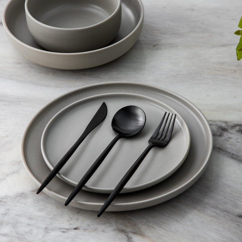 Stainless Steel Cutlery Set – Simple Elegance in Minimalist Style