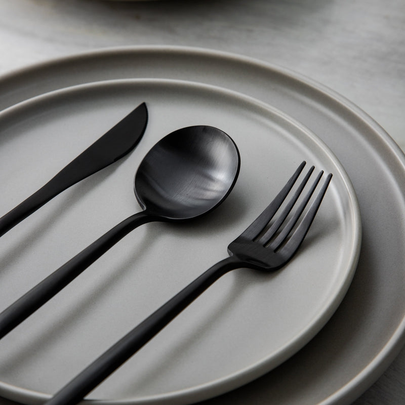 Stainless Steel Cutlery Set – Simple Elegance in Minimalist Style
