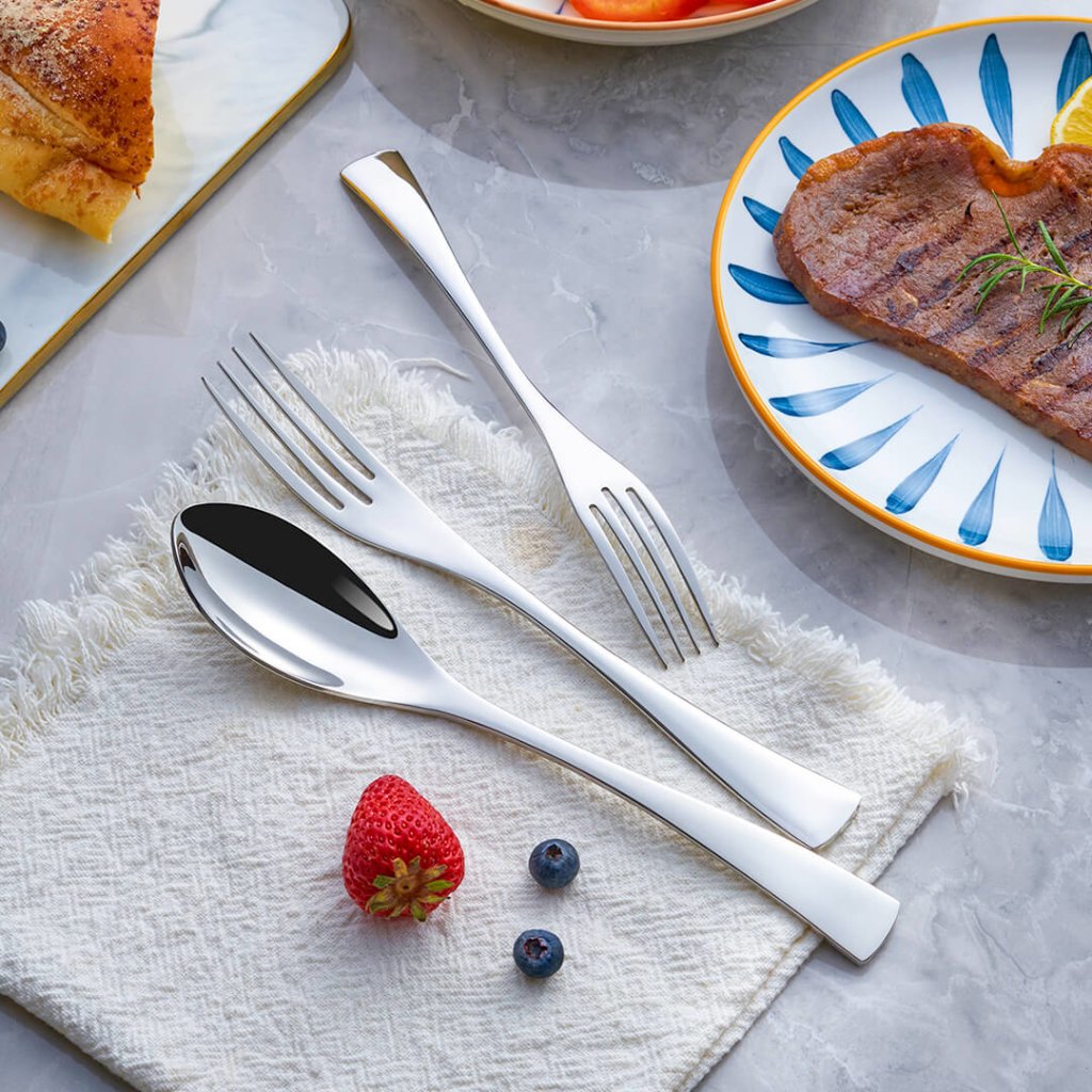 Modern Silver Cutlery Set - 18/10 Stainless Steel Utensils