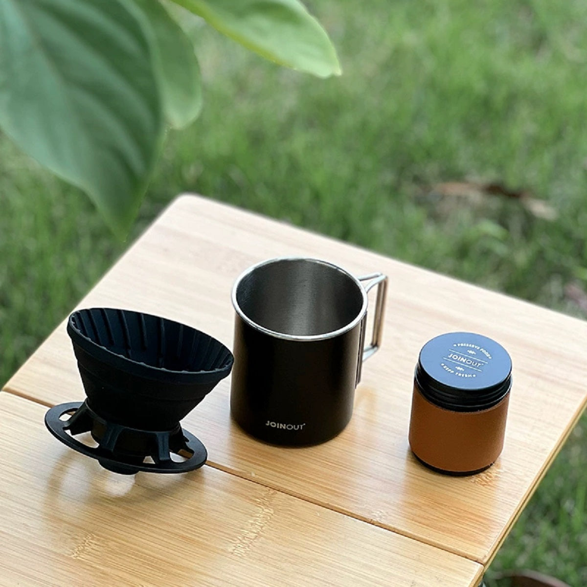 Compact Coffee Maker for On-the-Go Brewing