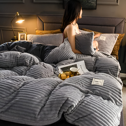 Fluffy Flannel Bedding Set - Cozy WinterWonder Style