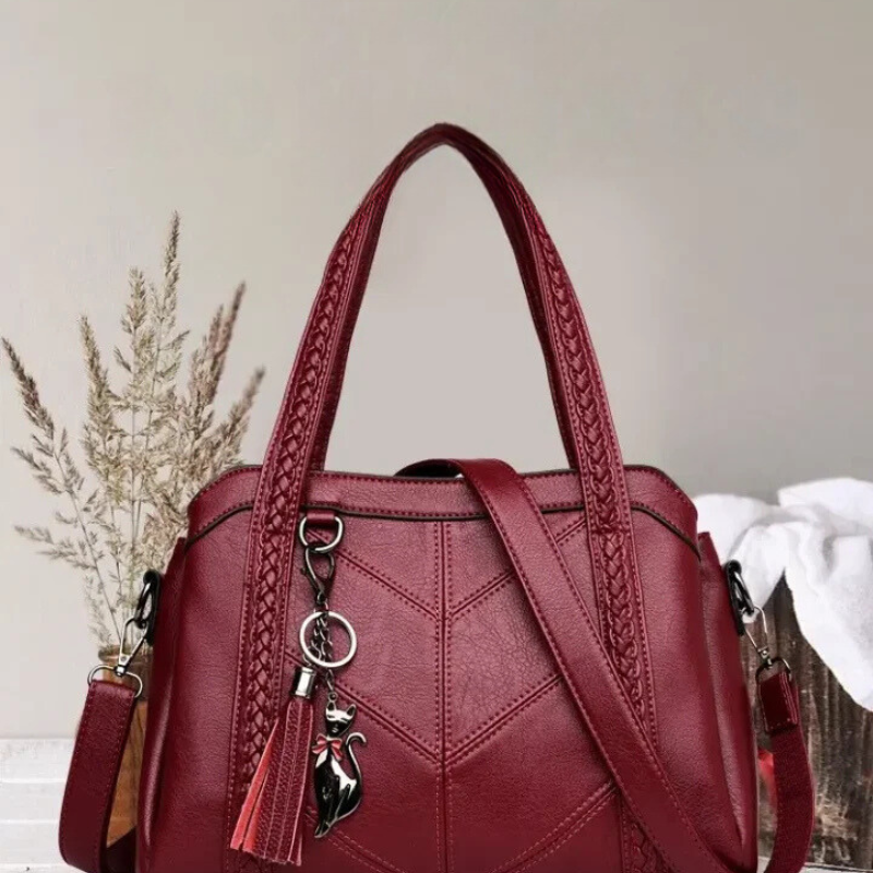 Chic Leather Tote | Women's Handbag | Spacious & Stylish