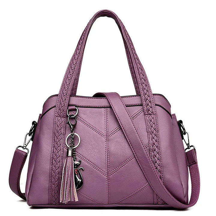 Chic Leather Tote | Women's Handbag | Spacious & Stylish
