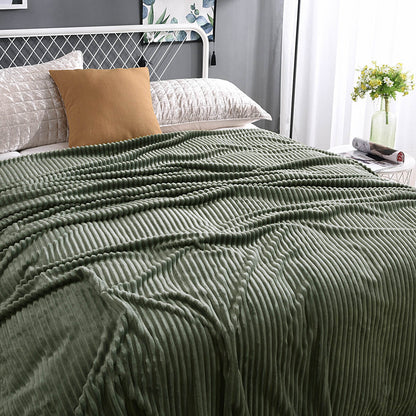 Cozy Fleece Blanket | Elegant Cover for Year-Round Comfort