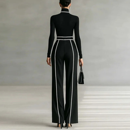 Chic Women's Two-Piece Suit in Stylish Design