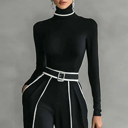 Chic Women's Two-Piece Suit in Stylish Design