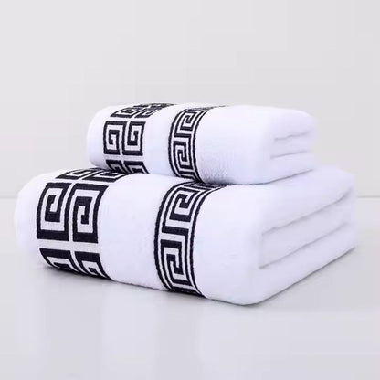 Luxurious Cotton Towel Duo for Everyday Comfort