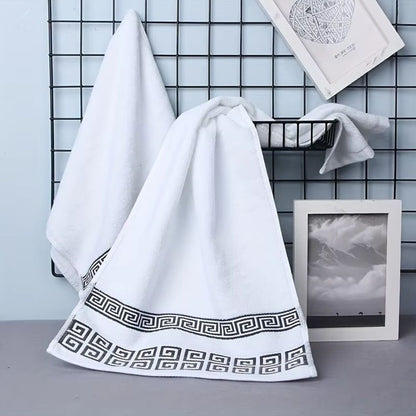 Luxurious Cotton Towel Duo for Everyday Comfort