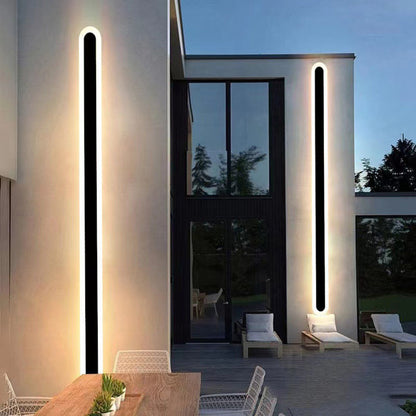 Weatherproof Black LED Wall Light – Dimmable and Sleek Design for Outdoors