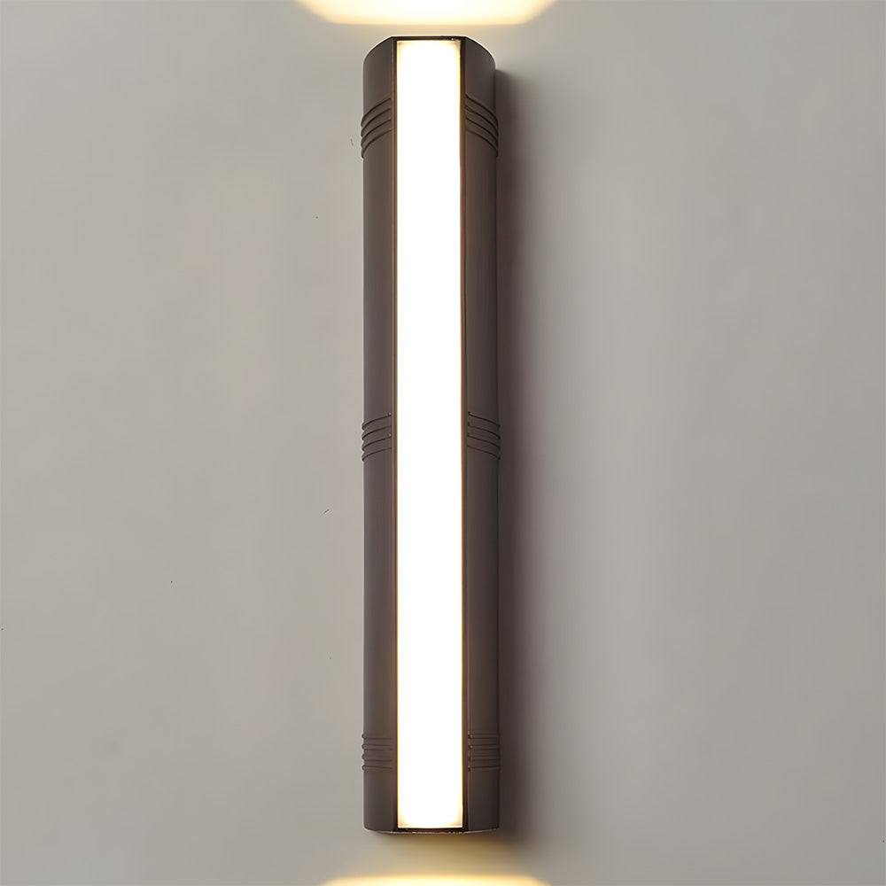 Weather-Resistant LED Wall Light for Outdoor Spaces - Bright for Gardens and Patios