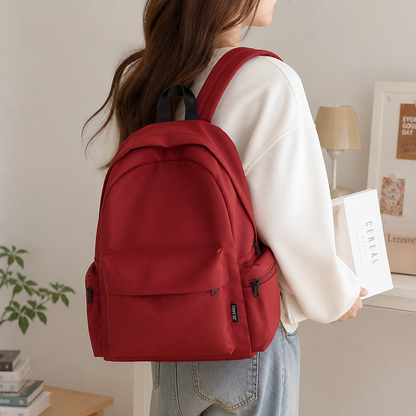 Sleek and Functional Everyday Backpack with Comfort Straps
