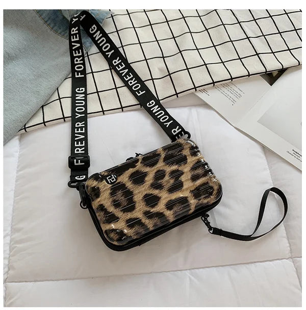 Sleek Shoulder Bag for Women - Compact and Stylish Design