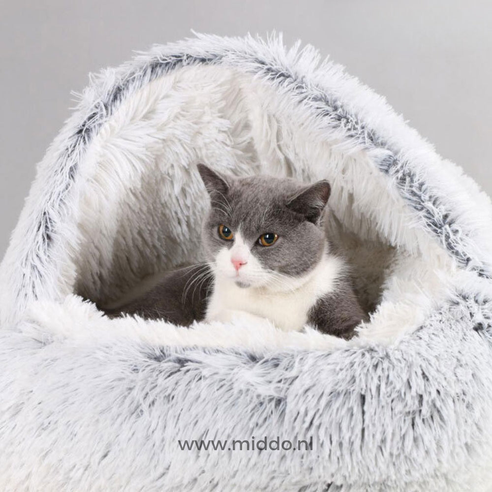 Cozy Pet Bed for Happy Dogs and Cats – SnuggleNest Design