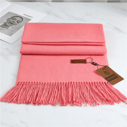 Cashmere Scarf – Elegance, Warmth, and Comfort
