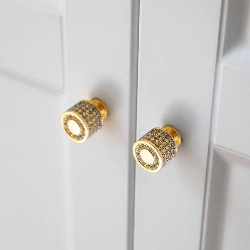 Home Decor for Elegance and Shine - Enhance Your Living Space!