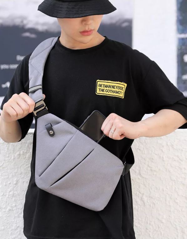 Secure Travel Companion: Versatile Anti-Theft Chest Bag