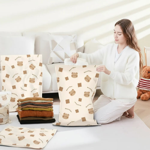 Portable Vacuum Set for Travel – Rechargeable Pump for Space Efficiency