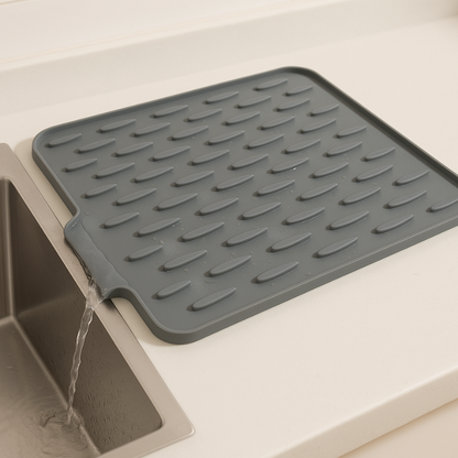 Silicone Drying Mat – Heat Resistant, Non-Slip & Space-Saving Design