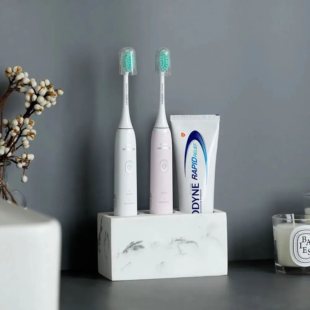 Elegant Resin Toothbrush Organizer for a Tidy Bathroom