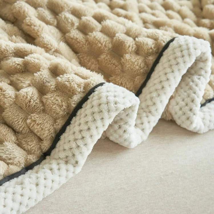 Cozy Ultra-Soft Blanket for Warmth and Total Relaxation