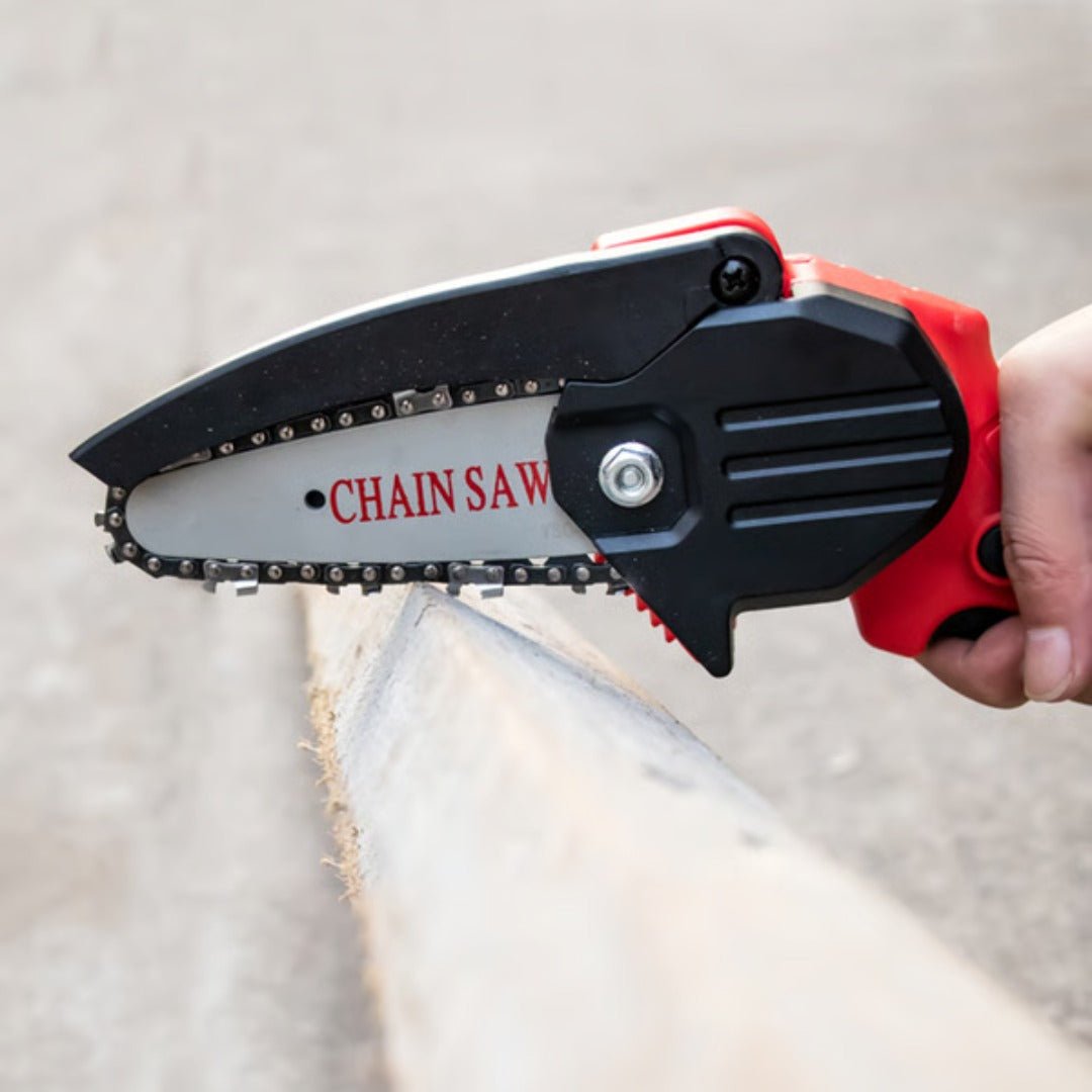 Compact Cordless Electric Saw – Rechargeable and Lightweight Design