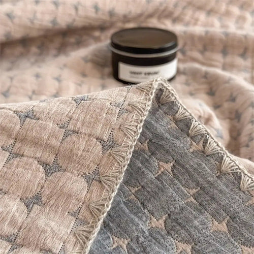 Dual-Sided Cotton Blanket for Year-Round Comfort