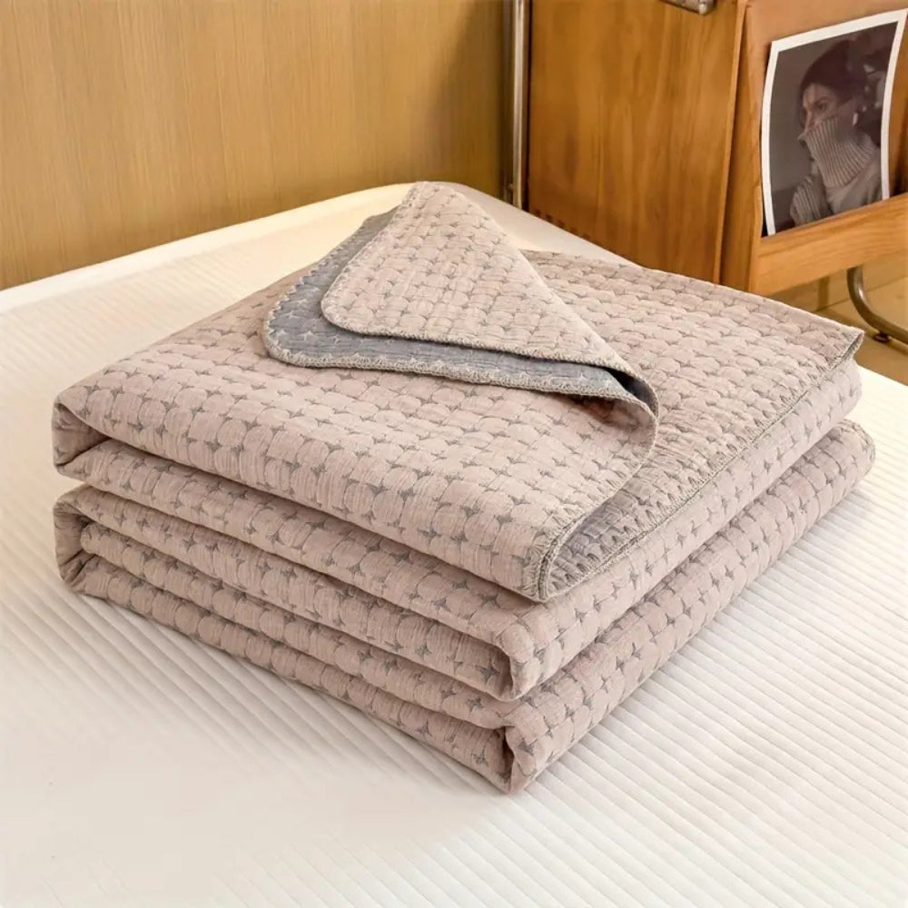 Dual-Sided Cotton Blanket for Year-Round Comfort
