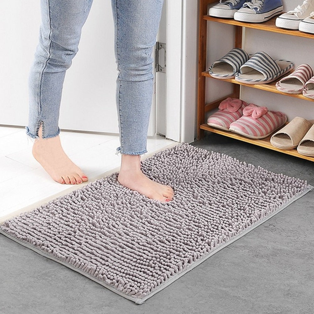 Ultra-Plush Chenille Bath Rug for Cozy Comfort