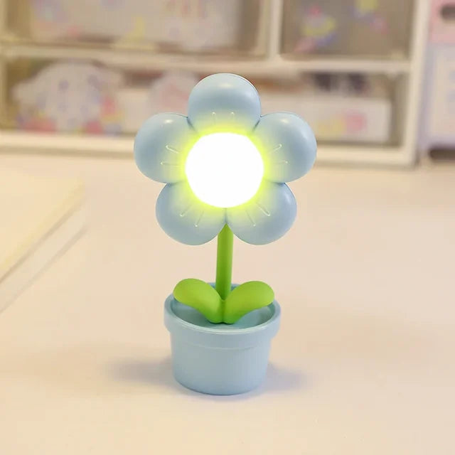 Floral Design Table Lamp - Elegant Home Lighting Fixture