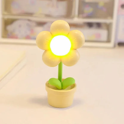 Floral Design Table Lamp - Elegant Home Lighting Fixture