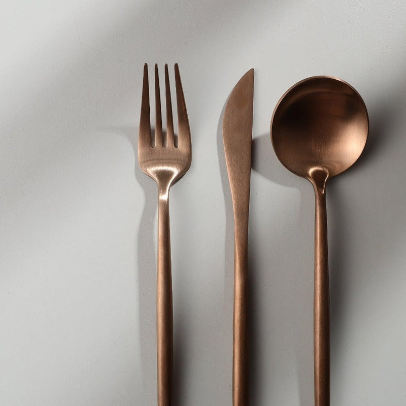 Stainless Steel Cutlery Set – Simple Elegance in Minimalist Style